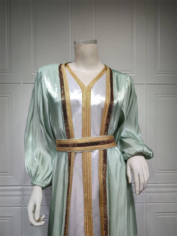 Moroccan Caftan y Silk Satin Elegant Lantern Sleeves 3Piece Dress Diamond Abaya Muslim Set Ramadan Womens Wear 250411