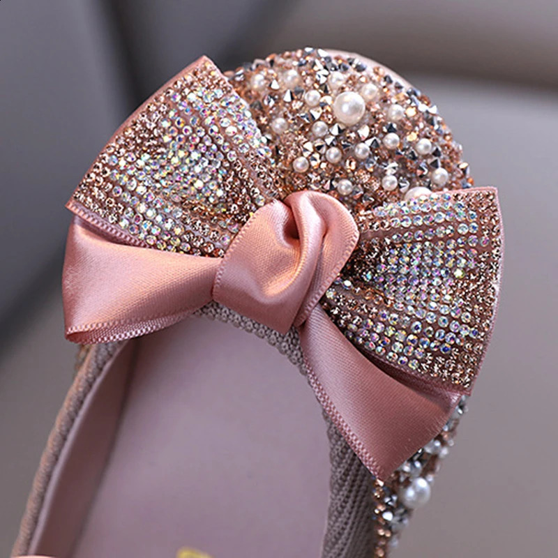 Girls Bow Princess Shoes Childrens Fashion Rhinestone Leather Childrens Shoes Baby Shoes Girls Performance Shoes Party Dancing Shoes 250411