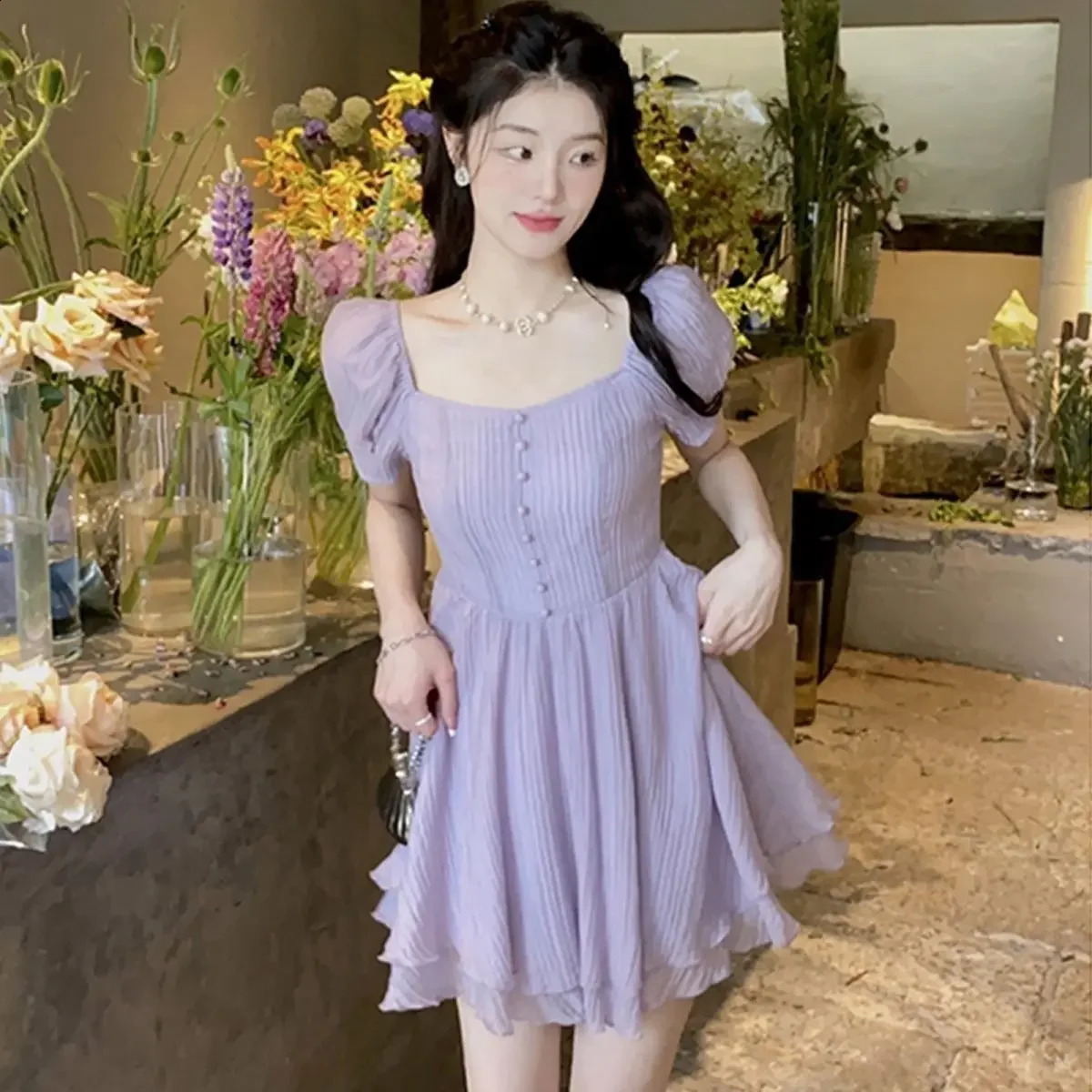Solid color retro square neck puff sleeve mini dress for women sweet and simple pleated tight corset Aline fitting summer midi 250411