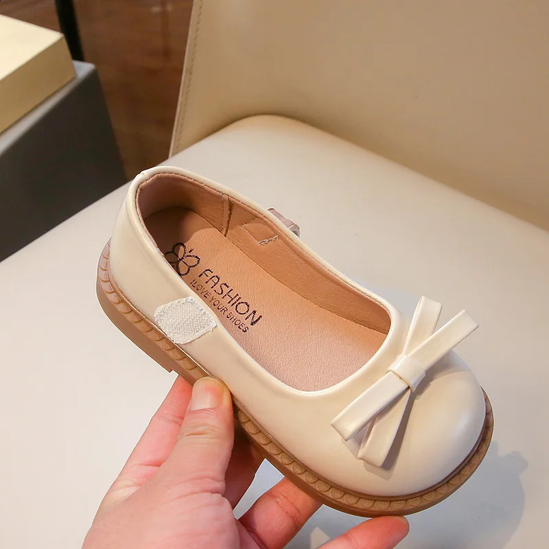 2-18 year old childrens leather shoes beige soft soled bow girl princess shoes spring and summer anti slip baby single shoes 250411