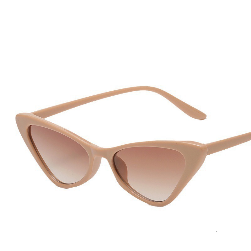 New trendy, fashionable, high-end street photography, UV resistant driving sunglasses, small frame cat eye sunglasses