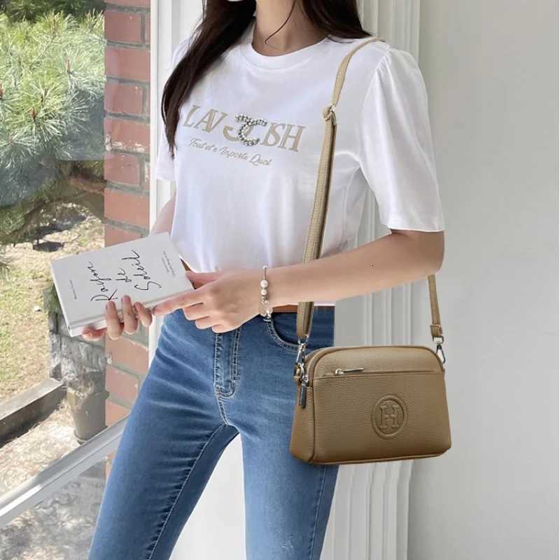 New Korean-Style Letter-Pattern Leather Multi-Purpose Crossbody Bag Stylish And Casual Suitable For Single-Shoulder CommutingT2511112