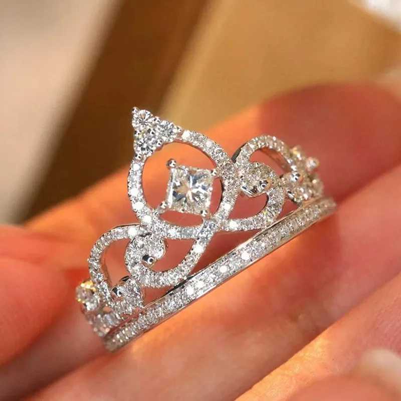 925 sterling silver luxury womens crown ring bright zirconia finger accessories exquisite recommended finger jewelryXJ250412