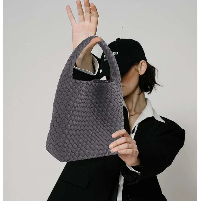 High Elastic Fabric Woven Women Advanced Texture Handheld Bucket Bag Versatile Crossbody Bags Bz815