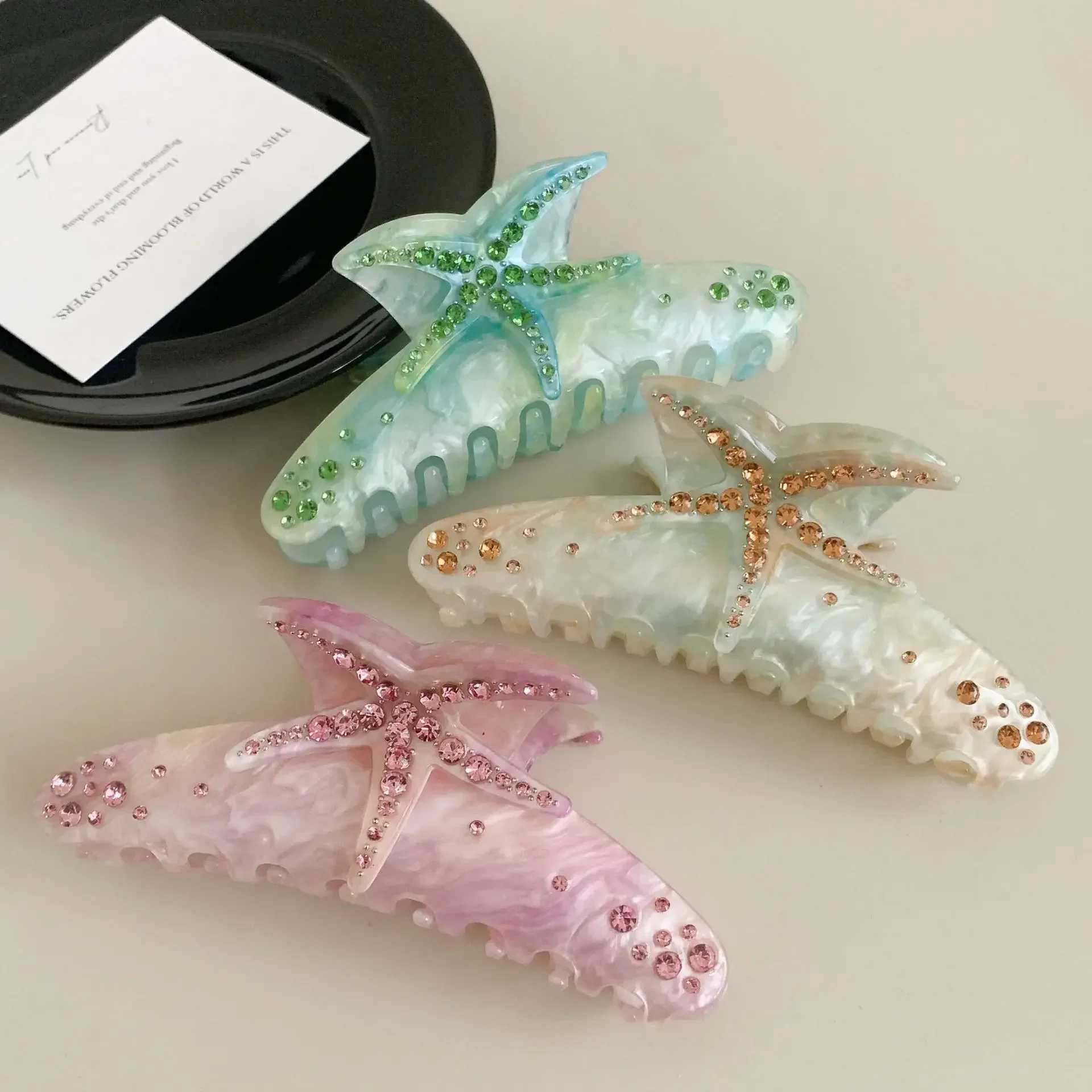 YHJ starfish womens hair clip rhinestone acetate claw clip vacation jewelry hair clip fashionable claw clip Y2504012