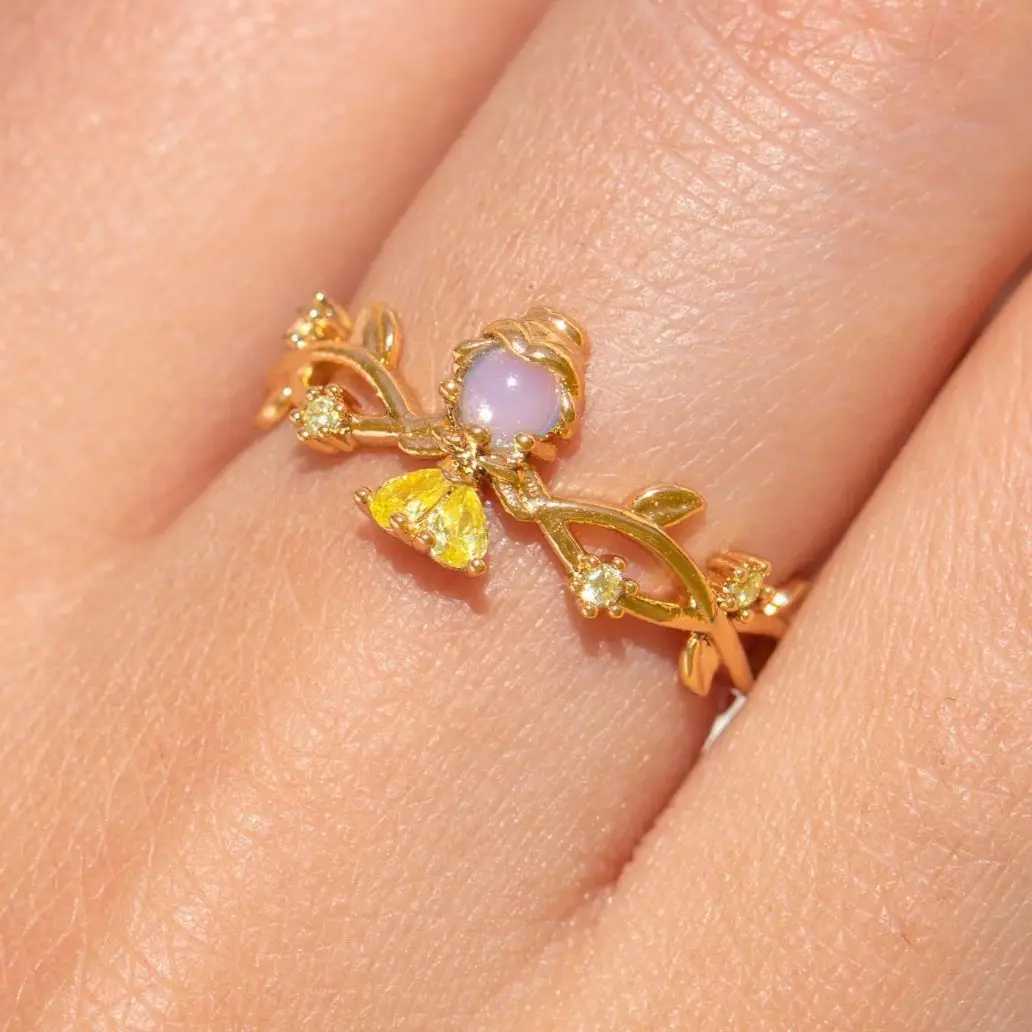 New cute colored zircon printed ring suitable for womens fashion retro heart-shaped zircon animal adjustable ring jewelry giftXJ250412