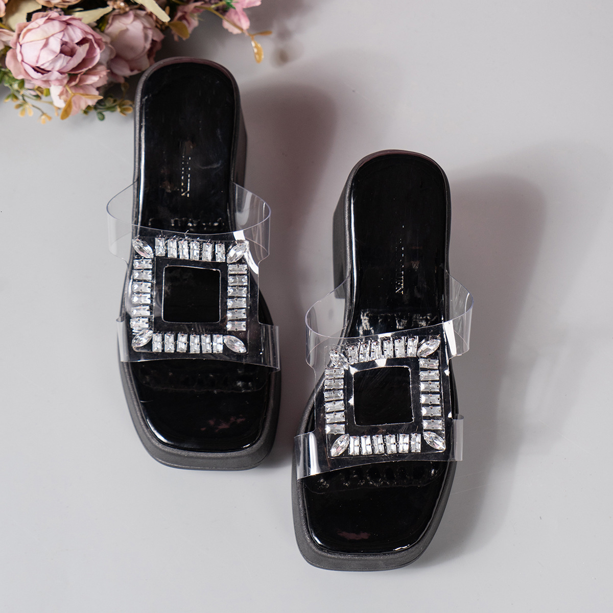 Thick soled high heels, transparent rhinestone cool in 2025 summer semi slippers, new fashion, one line slippers for women