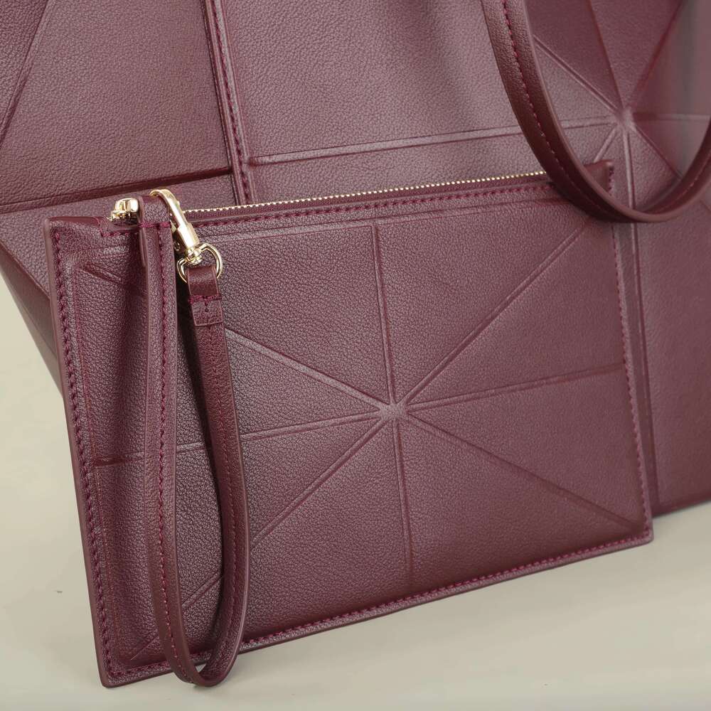 PG Cross Or Single Shoulder Classic Simple Yet Fashionable Foldable Design Women's Handbag