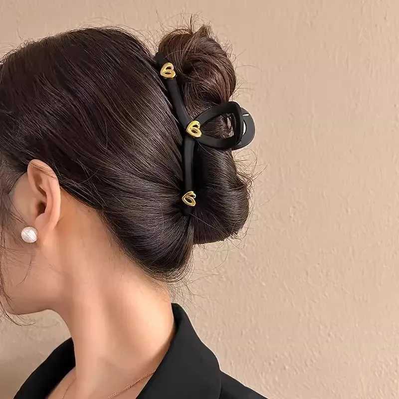 Korean version of premium shark clip womens acrylic hair clip high-end trendy hair clip crab clip. Y2504012