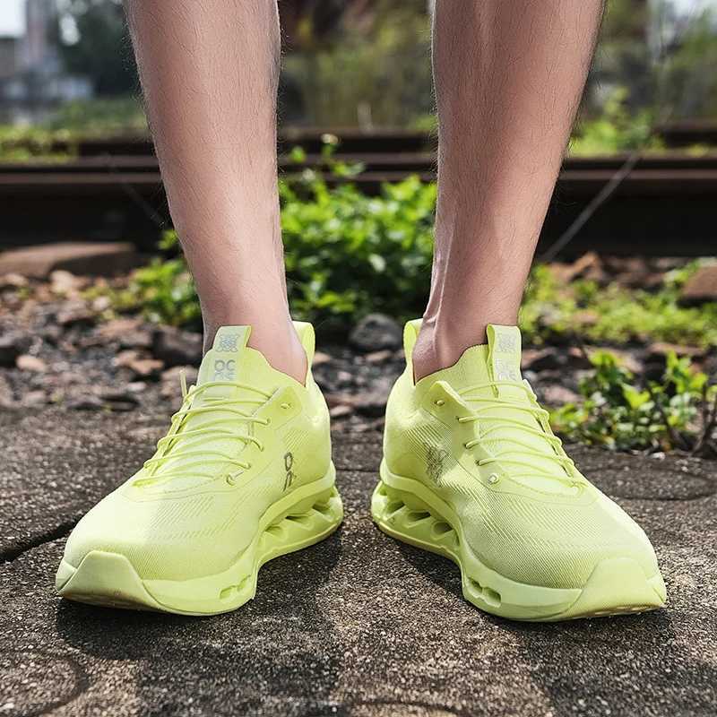 Cfortable breathable and shock-absorbing running shoes with mesh elastic knit thin outdoor sports shoes Z250411