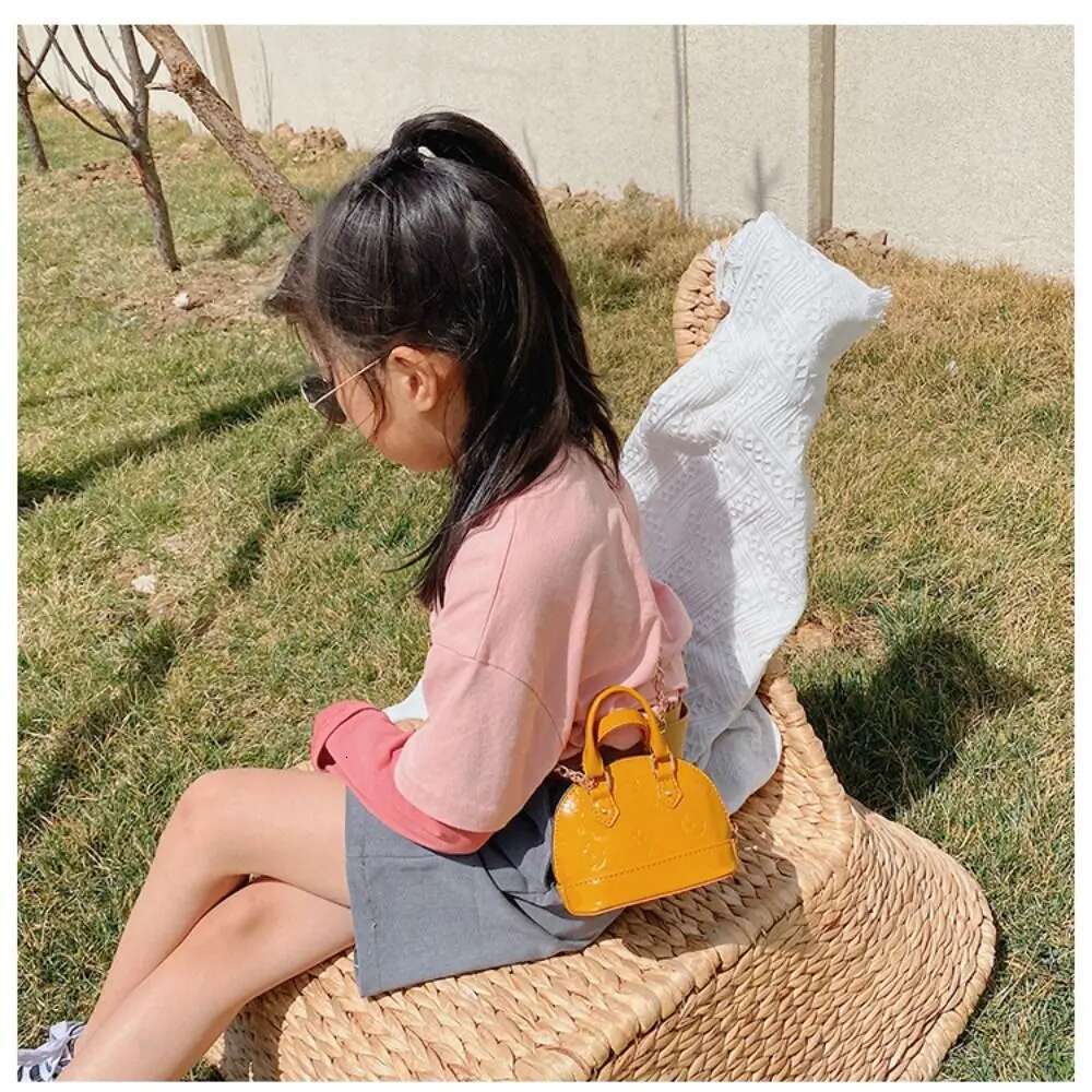Kids Stuff Fashion Handbag PU Mini Shoulder Small Satchel Coin Wallets Little Girls Chain Crossbody Bag