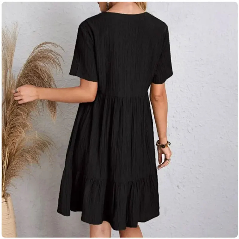 Womens summer Peplum dress spring Vneck short sleeved loose waist pleats suitable for Flare Vocation 250411