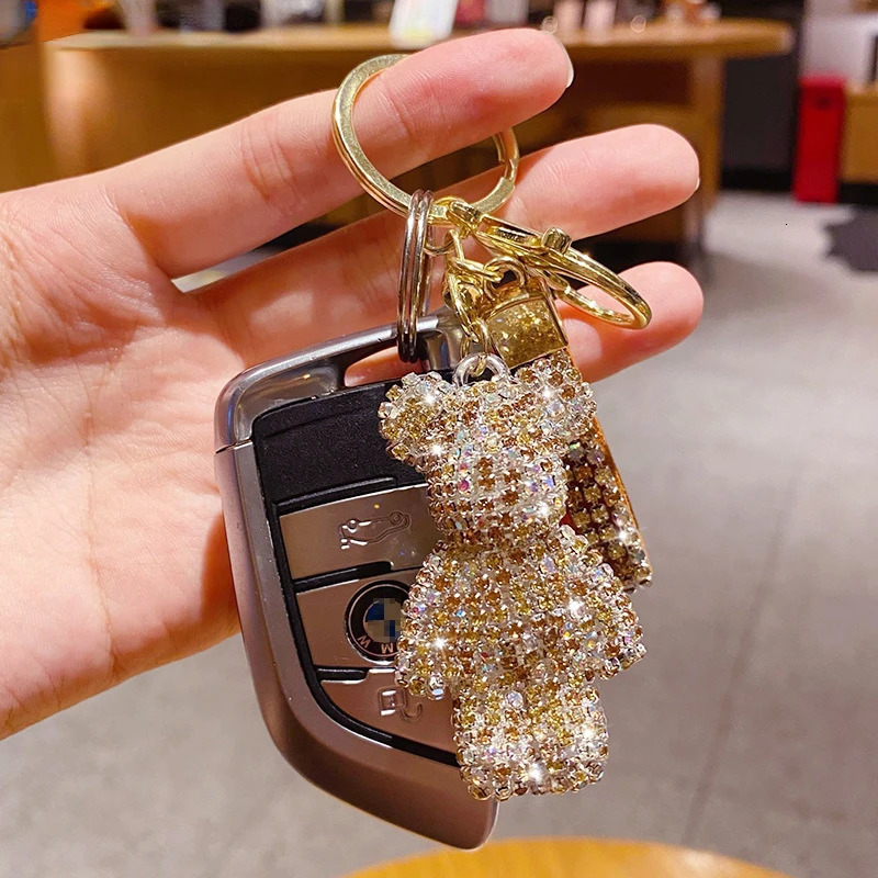 Cute Rhinestones Tassel Bear Keychain Couple Keychain Girl Decoration Small Pendant Car Key Ring Student Bag Pendant 251110