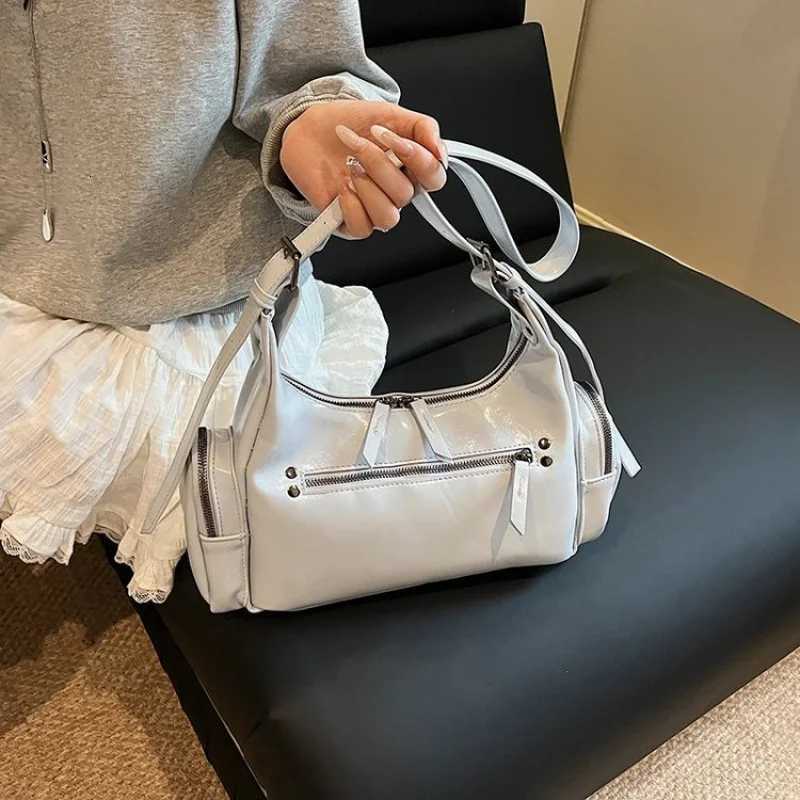 Luxury Brand High-End Leather Womens Shoulder Bag Popular Classic Elegant Edge Trendy Casual Daily Commuter BagW251111