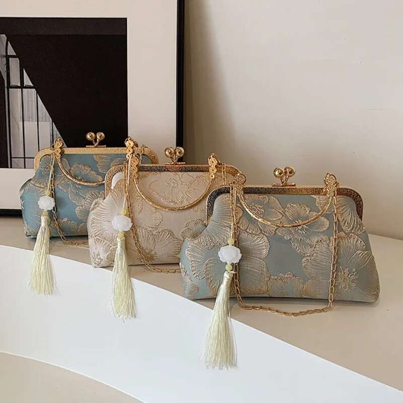Chinese Style Embroidered Shoulder Elegant Handbag Retro Small Square Bag Wedding Party Designer Women Evening Clutch