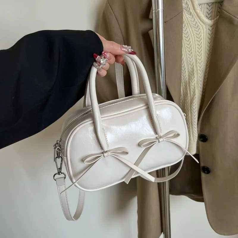 Fashionable Elegant Crossbody Bag For Women Leather Messenger Bag Classic Design By Luxury Brand Famous DesignerW251111