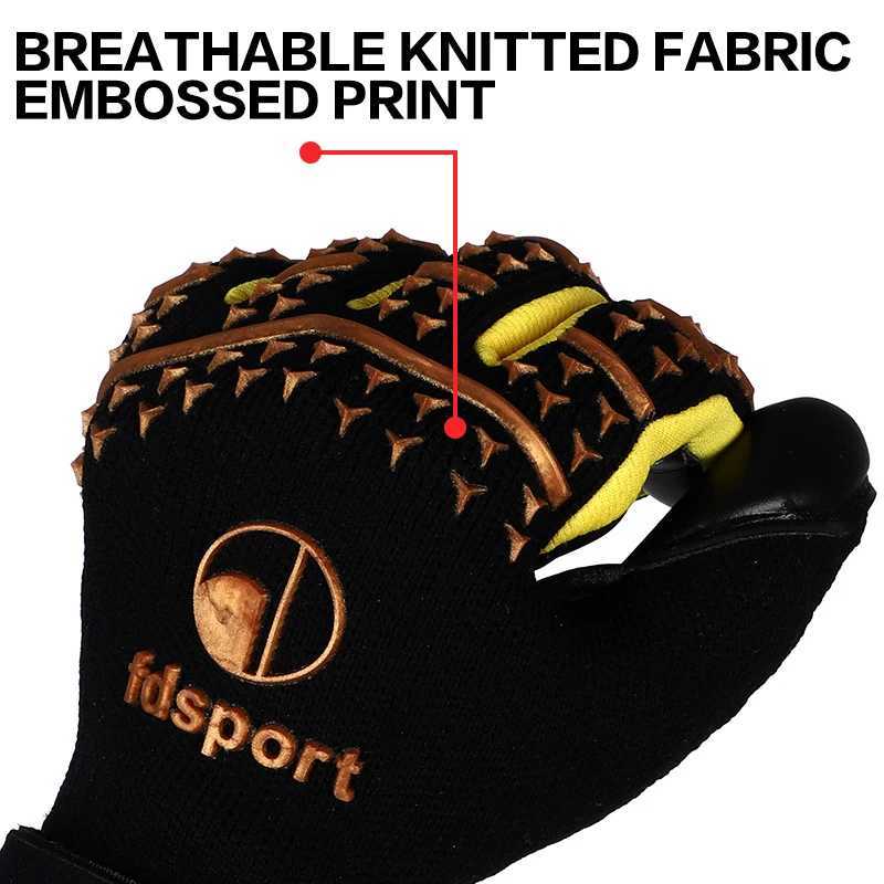 High quality football gloves goalkeeper thick latex protection goalkeeper football wristband gloves for teenagersXJ250412