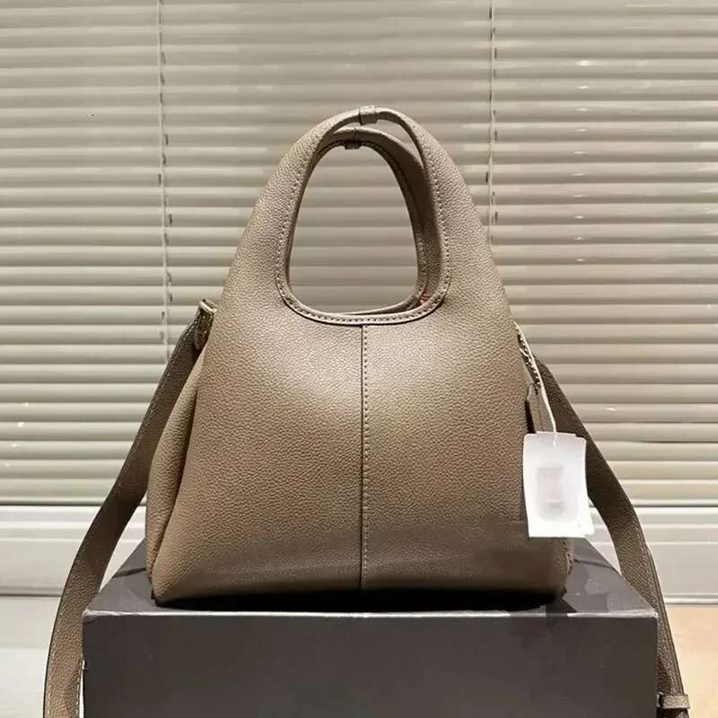 new top elegant handbag for womens fashion designer crossbody bag