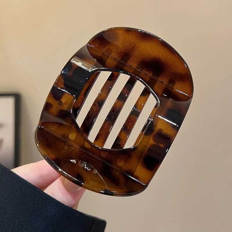 New Fashion Korean PC Womens Hairclip Anti slip Hair Accessories Retro Curved Duck Claw Hairclip Girl Bucket Y2504012