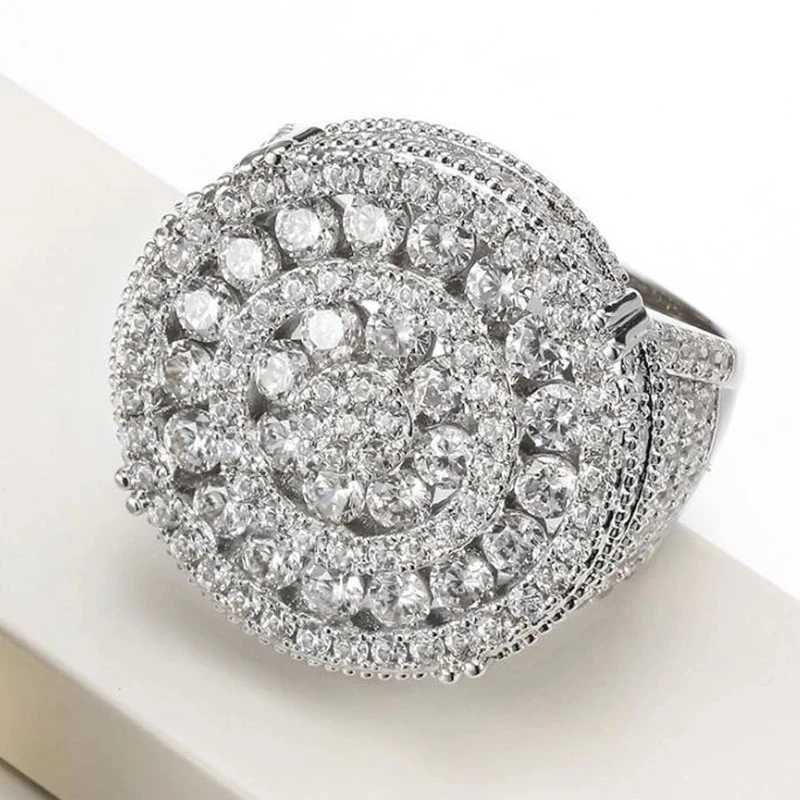 European and American Trent Crystal Inlaid Womens Ring Banquet Fashion Busin Ring JewelryXJ250412