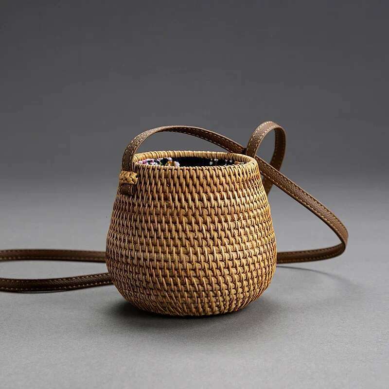 Handmade Rattan Round Drawstring Closure Shoulder Bags Women Single Storage Basket Vintage Versatile Woven Bag