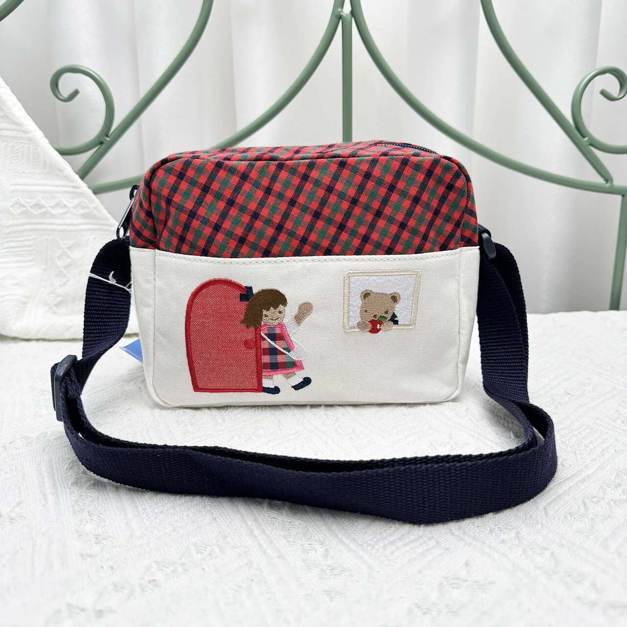 Cute Cartoon Women Small Square Casual Embroidery Single Shoulder Crossbody Bag Tote 560135