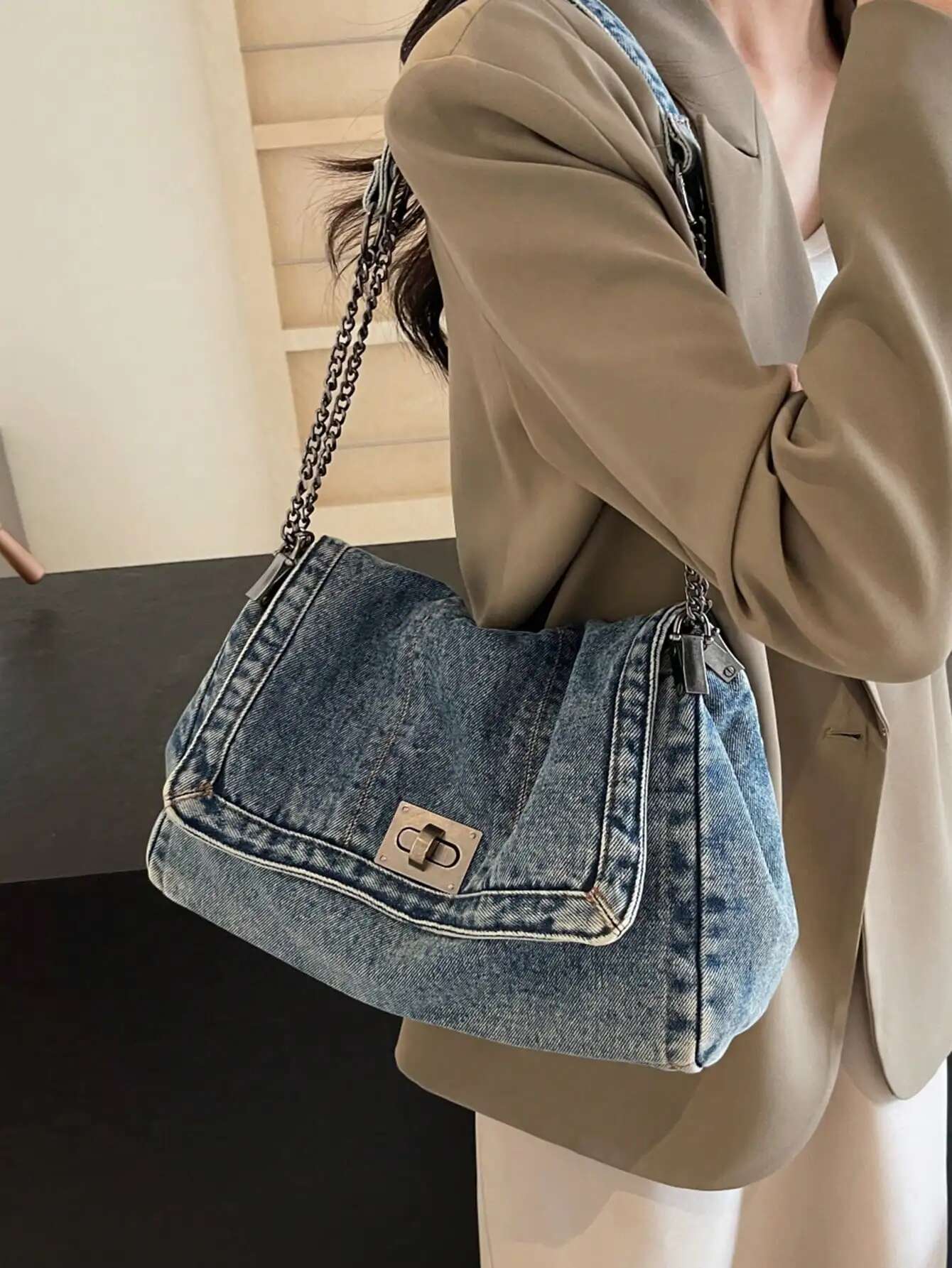 Fashionable And Versatile Shoulder Crossbody Commuting College Student Minimalist Casual Tote For Women Flap Bag