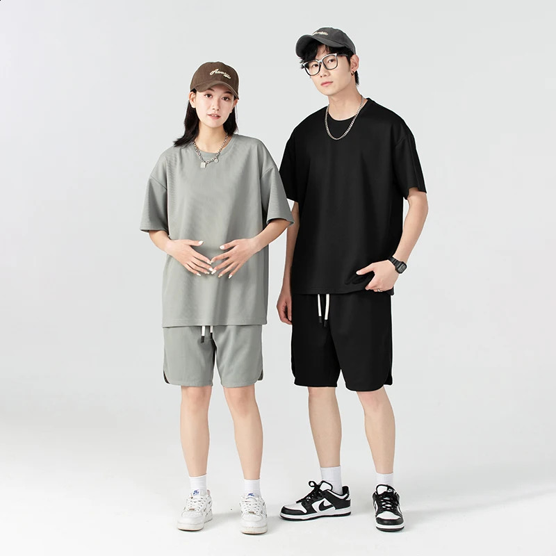 Summer Slim Couple Short Sleeved T-shirt With 5/4 Shorts Set Comfortable Breathable Outdoor Sports and Fitness Womens Set 250411
