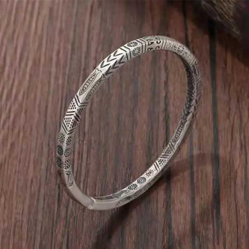 Boho Vintage Ethnic Style Engraved Fish Pattern Bracelet Silver Color Open Cuff Bracelet Men Girls Trend Casual Jewelry GiftsC250411