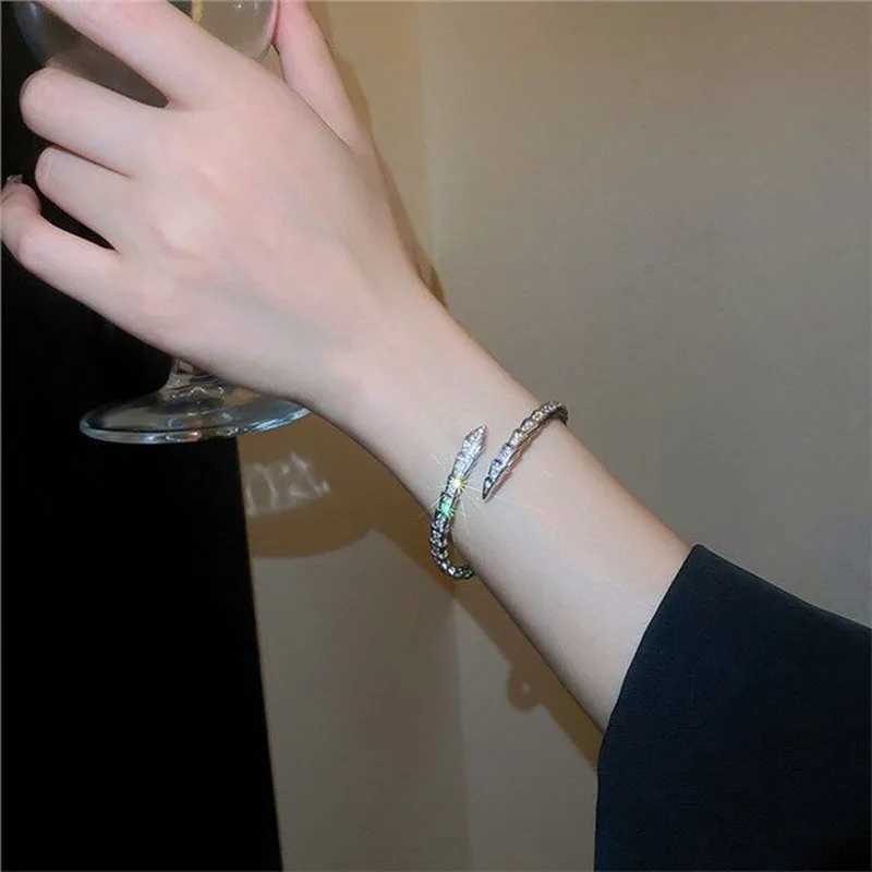 Fashion Shiny Zircon Snake Bone Open Bracelet Bangles Exquisite Women Wedding Party Accessories GiftC250411