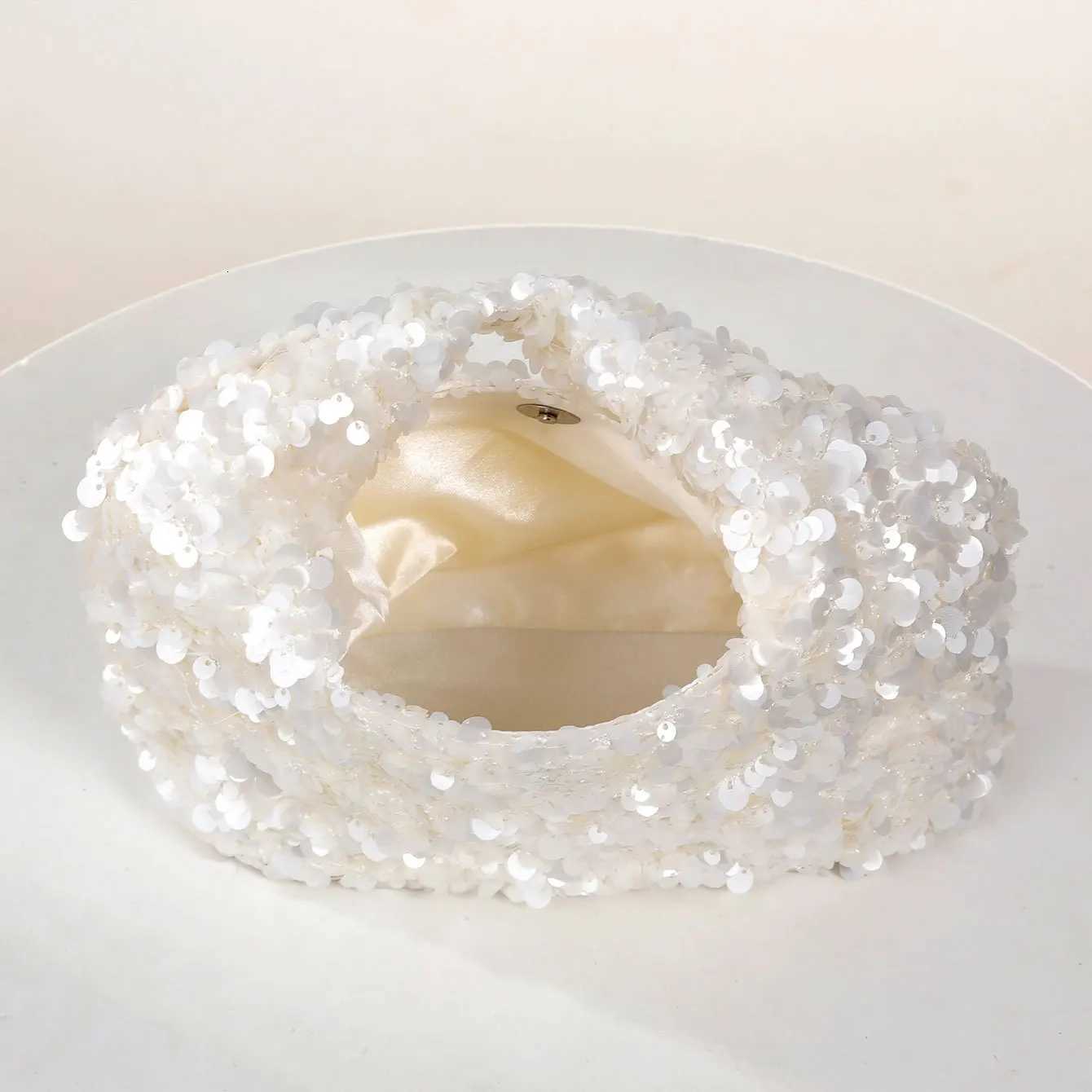 Women White Sequins Hobo Handbag Shiny Bucket Bag Elegant Evening Clutch Bag for Wedding Party Exquisite Small Tote Female PurseW251112