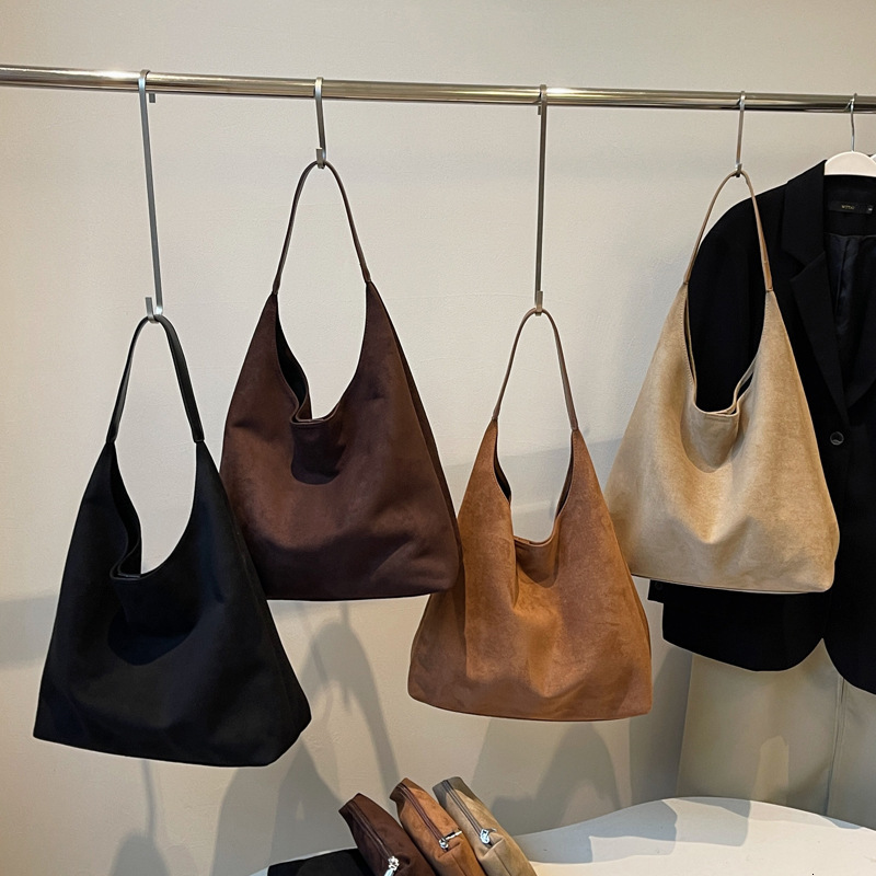 2025S Designer Women S Bag Large Capacity For Women New Autumn And Winter Suede Casual Commuting Tote Bag Niche Versatile Shoulder Bag