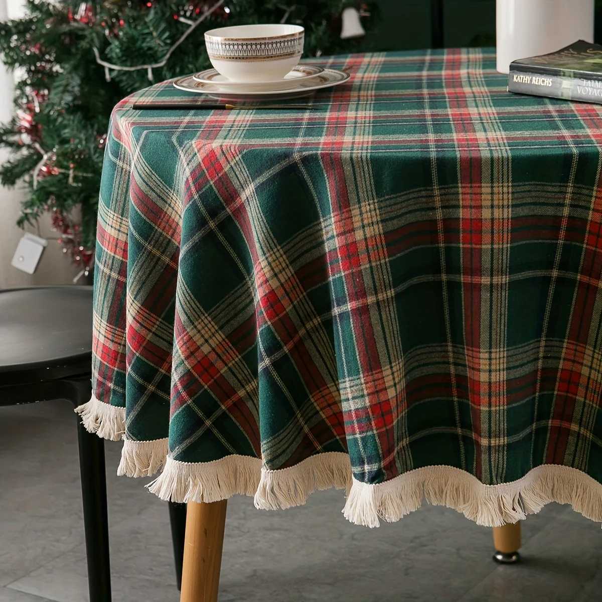 Christmas Vintage Red Green Plaid Tablecloth with Tassels Perfect for Christmas Party Table Decor Y251113