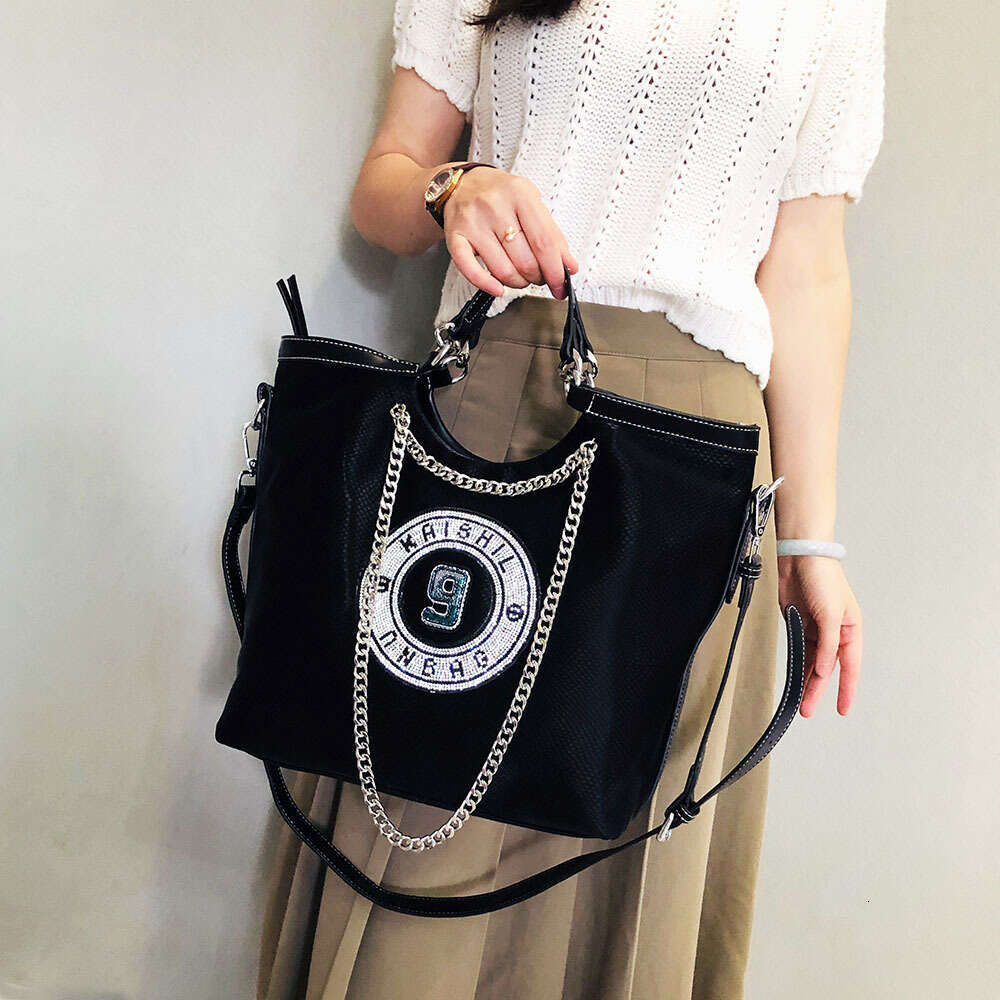 Backpack Instagram influencer tote for women new high-end leather large capacity armpit bag, stylish handbag, shoulder bag