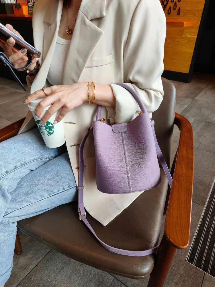 Ladies Fashion Totes Genuine Leather Single Crossbody Bags Women Soft Cowhide Shoulder Handbag Fashion Bucket Bag Messenger BagW251112