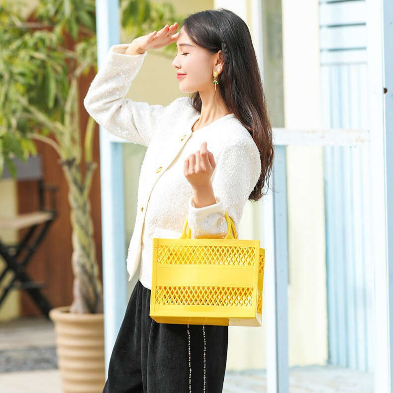 Trendy PVC Barbie Jelly ins Large Capacity Storage Hollow Beach Bag Shopping Basket Handheld