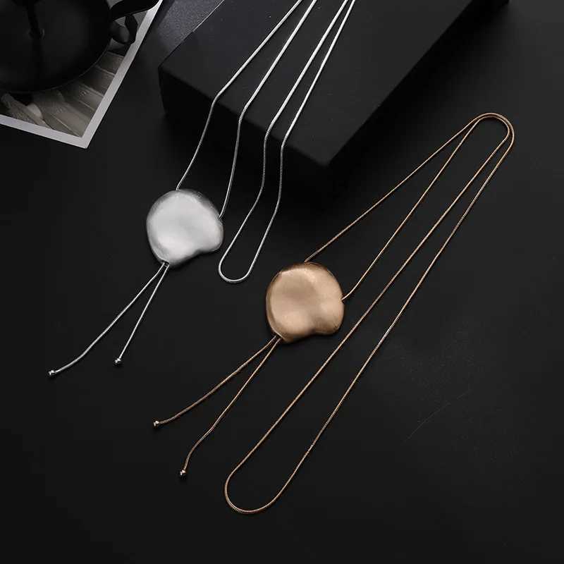 Kaseakia Statement Long Metal Necklace Sweater Chain for Women with Statement Pendant Fashion Jewelry Accessories Z250412