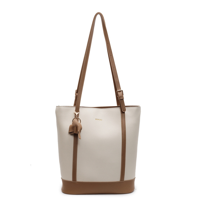 2025S Designer Women S Bag Water Bucket New Style Simple Contrasting Color Fashionable Women S Commuting High End Sense Large Capacity Shoulder Bag Fo