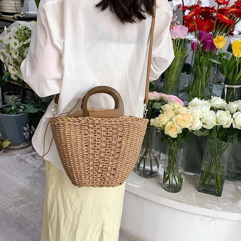 Handmade Beach Bag Fashion Straw Handbag For Women Summer Hand-Woven Rattan Beach Basket Shoulder Crossbody Bag Large Capacity Travel Totes Kq1