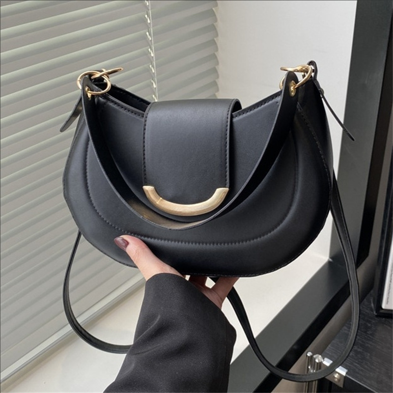 Designer free shipping designer bag women ladies 2025 New Commuter Handheld Fashion Shoulder Crossbody Bag for daily outfit