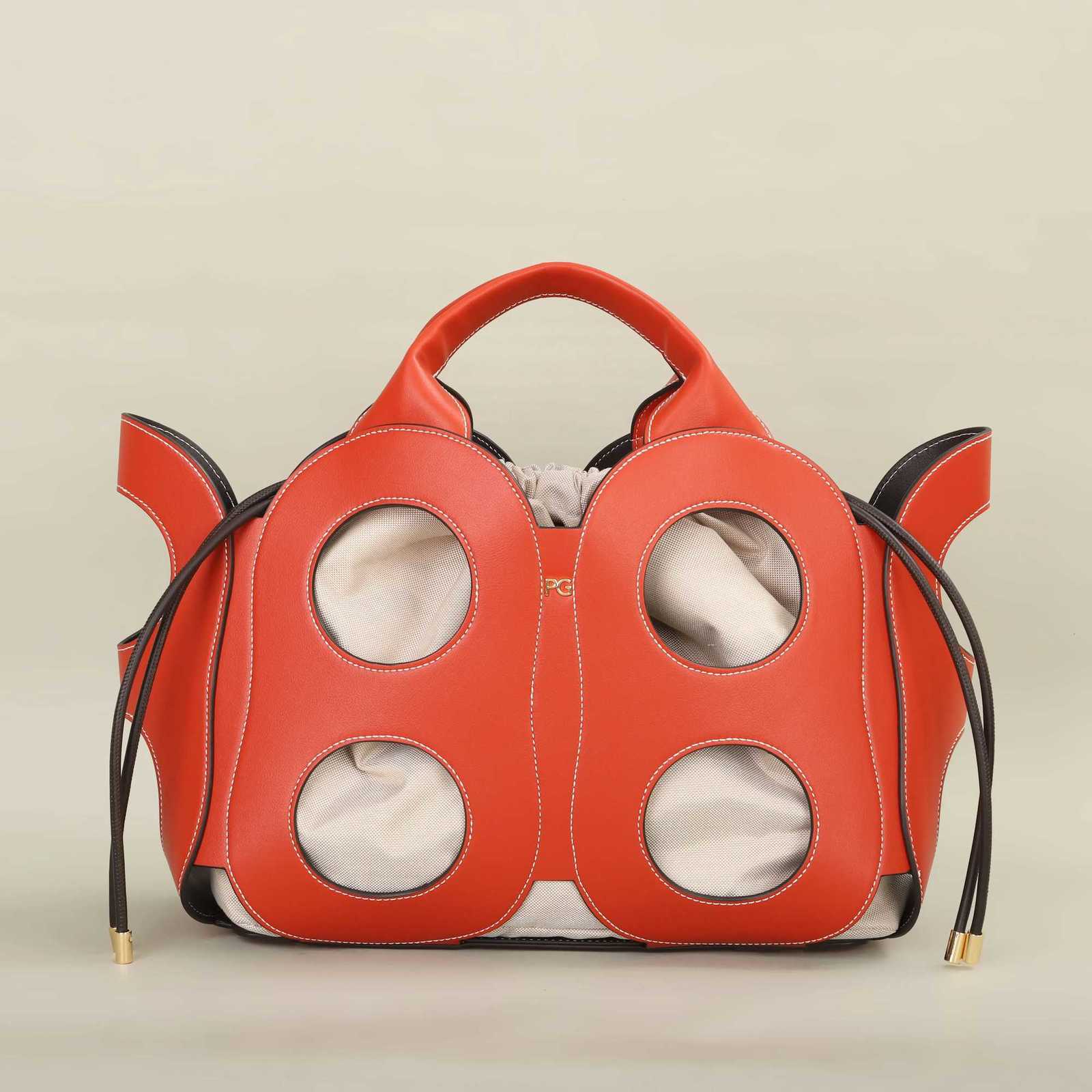 PG Womens Shoulder Bag Luxurious simple atmospheric hollow design fashion shoulder bag ulder Bag WomensW251112