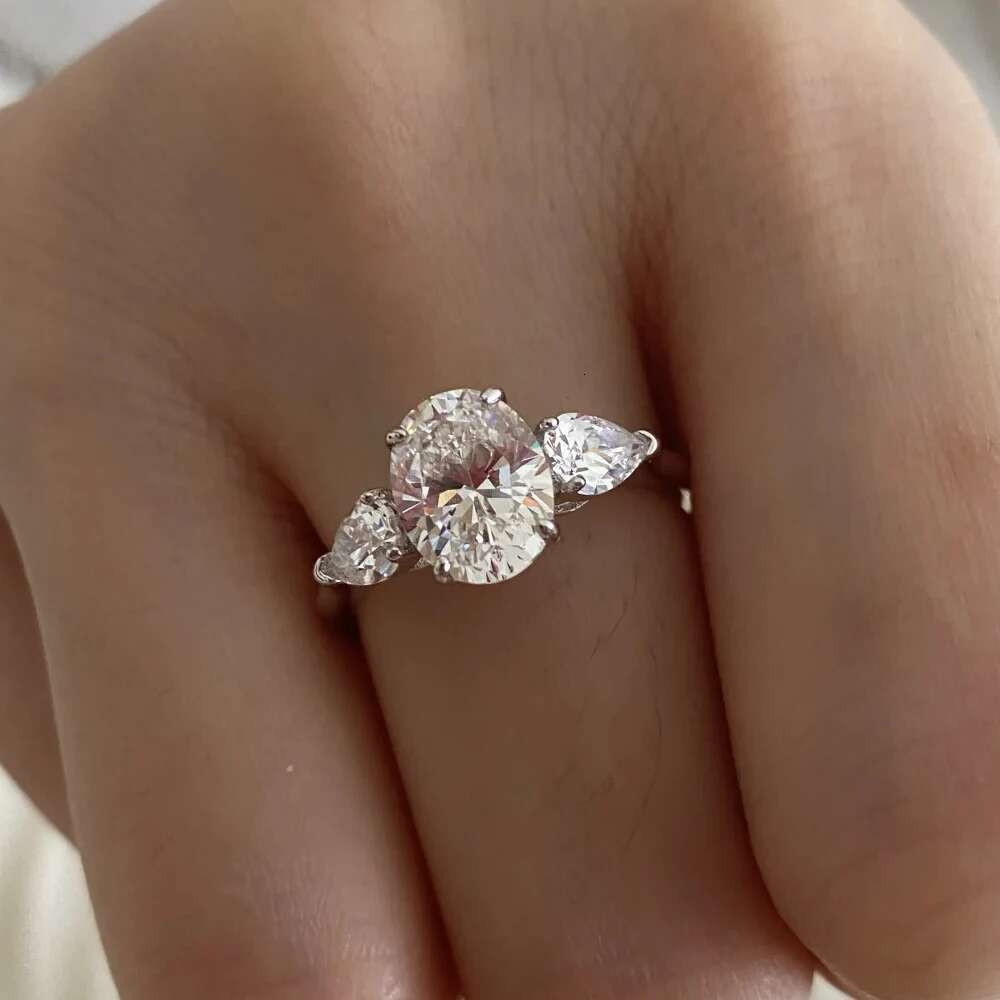 2CT Oval Cut Moissanite Engagement Rings for Women 925 Sterling Silver 3 Stones Sparkling Diamond Wedding Band Jewelry with GRA