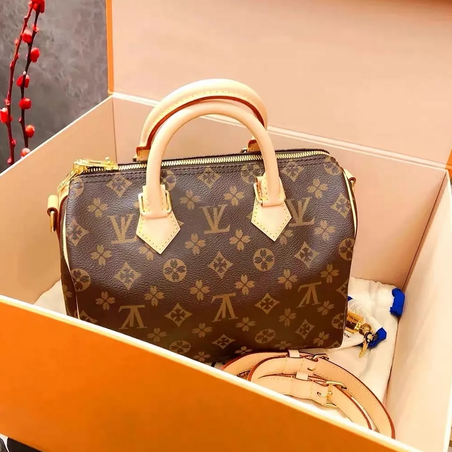 Designer Bag Luxury Pillow Genuine Leather Shoulder Bag Handbag Mini Bag High Quality Classic Unisex Crossbody Bags Women Crossbody Bag Purses Luxury Wallets