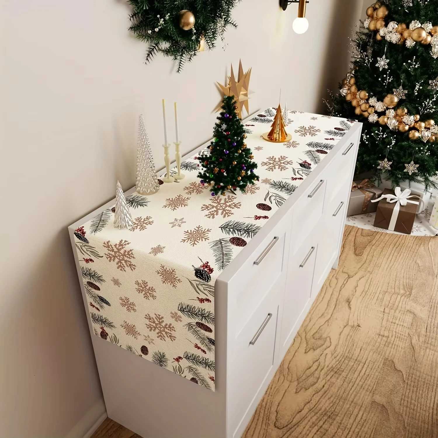 Christmas VIKAMA Scandinavian Style Snowflake Pine Boughs Berries Cotton Linen Table Flag Festive Atmosphere Christmas Table Decoration Y251113