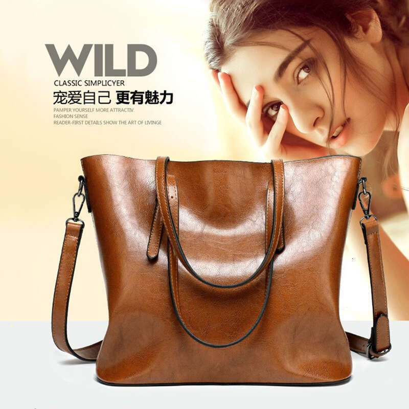 Oil wax leather portable large simple tote 2025new fashionable and trendy women's bag, temperament shoulder bag