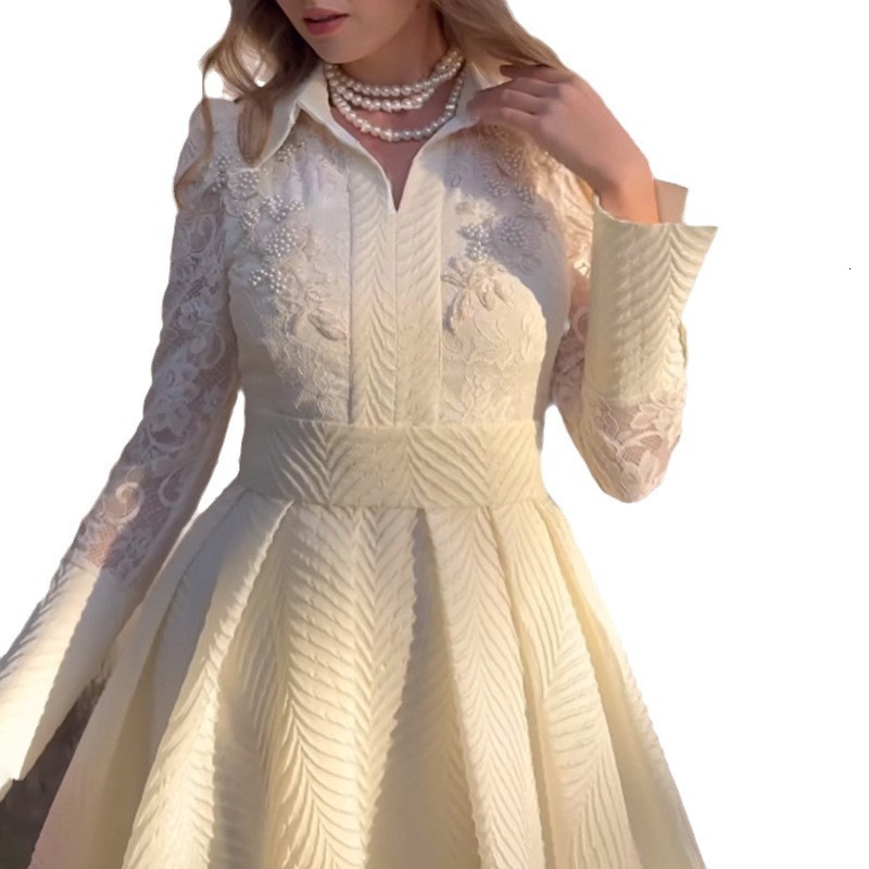 2025 New White Front Chest Bead Flower Bud Silk Yarn French Long Sleeve Fashionable Slimming Dress
