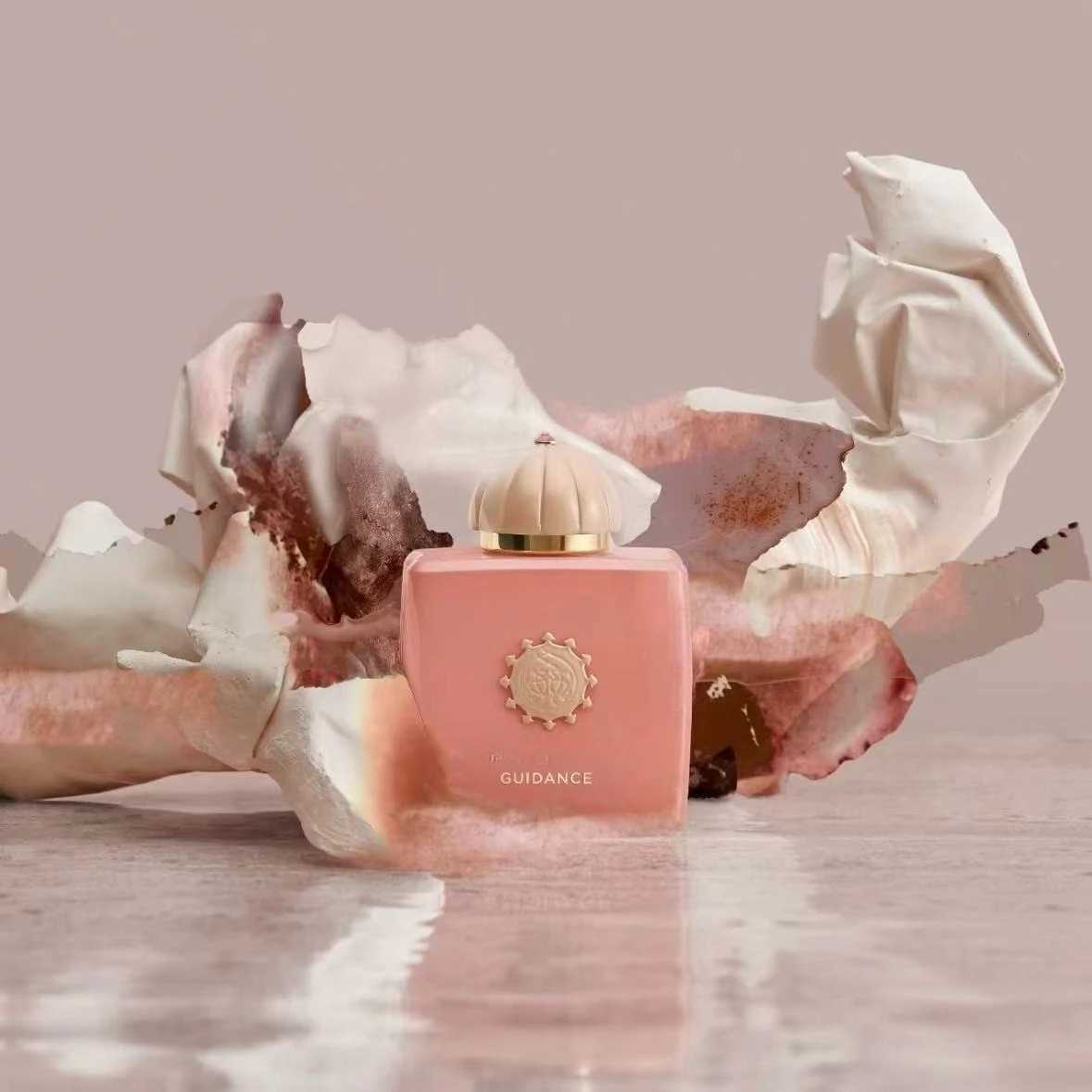 Long Lasting Fragrance 100ML High Quality Brand tone Rich and charming floral and fruity fragrance body spray for womenT251113