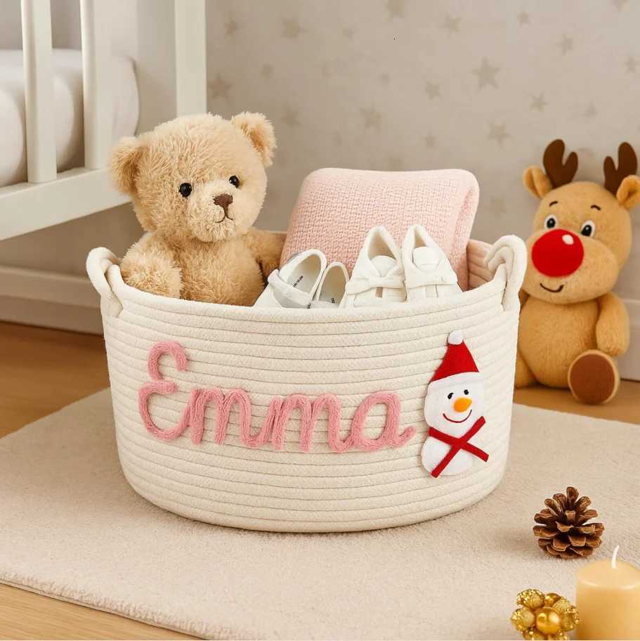 Cust Christmas Gift Basket Baby Name Storage Bin Personali Cotton Rope Xmas Basket Holiday Decor Newborn Gift Baby Shower Y251112