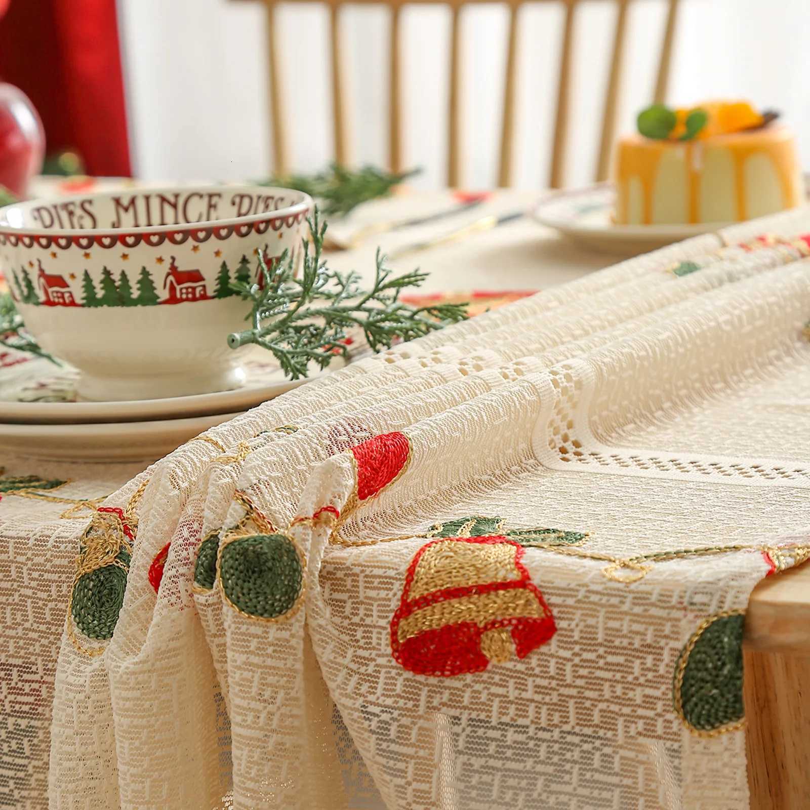 Christmas 55 X 78ChristmasTablecloths for Rectangle Tables Lace Dining Table Mat Soft Fabric Table Cloths with Tassels Y251113