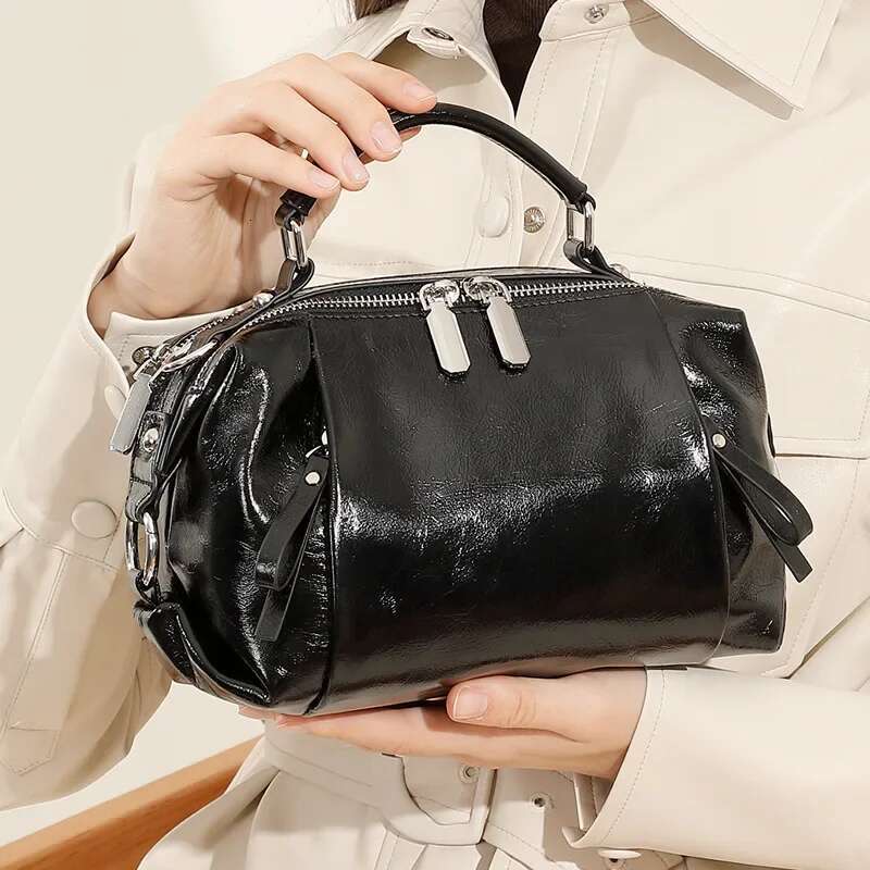 Meet You Spring New Genuine Leather Boston Handbag 2025 Trend Designer Soft Cowhide Commuting Versatile Shoulder Bag Sac A Main